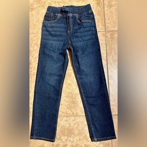 Boy’s size 7 jeans by Jumping Beans in dark blue